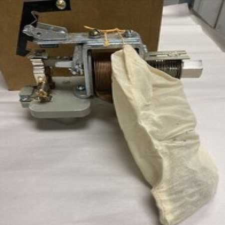 Cutler-Hammer,04BNA409,Overload Relay DC NOS