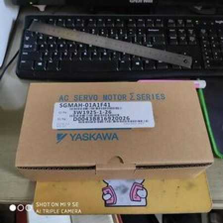 Yaskawa Ac Servo Motor SGMAH-01A1F41 SGMAH01A1F41
