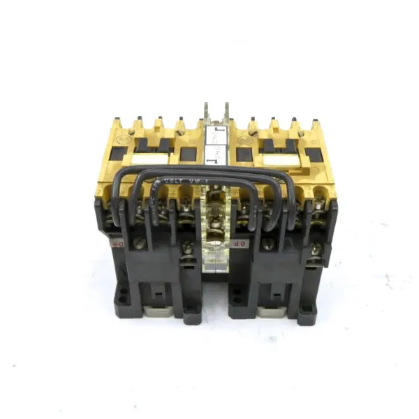 ALLEN BRADLEY 104-A09ND3 SER. B 110/120V 9A (YELLOW)